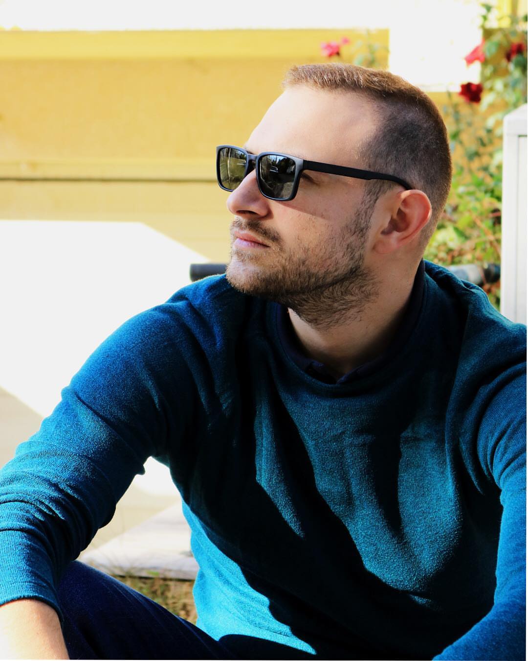Бам! Малко да позьорствам! #ZINGOD #OMEN #Sofia #daylilife #sunglasses #Bulgaria